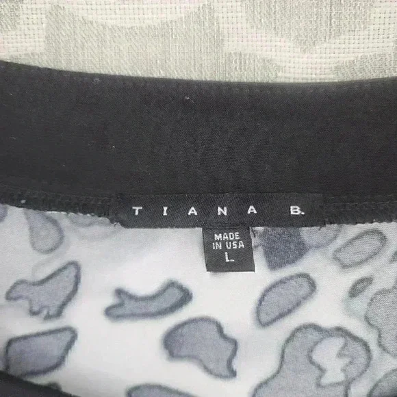 Tiana B. V Neck Leopard Kimono Shift Dress L - Picture 6 of 9